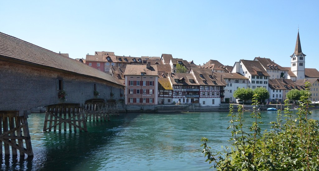 3.den - Švýcarsko i Německo - z kempu ve Winterthuru do Konstanz - Diessenhofen - ještě Švýcarsko  - hraniční lávka